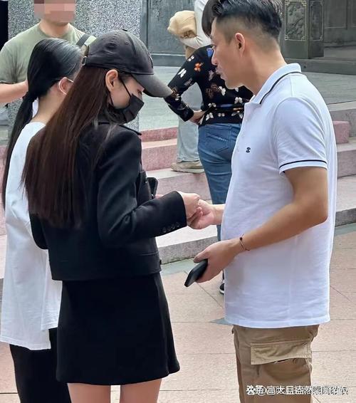 郑先生说他有人证,湾湾知名主播笑了,网友:我们就是喜欢马筱梅